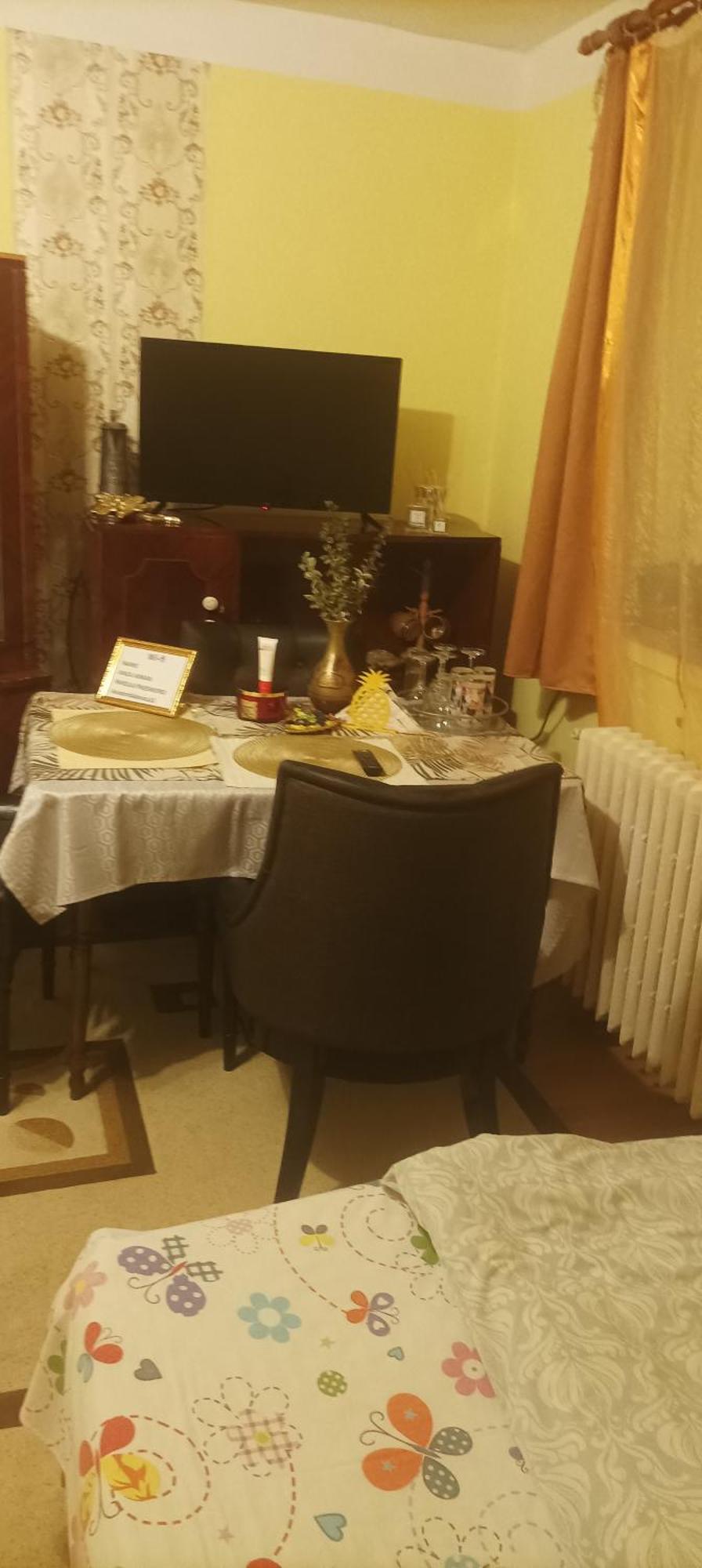 Apartament Cu Doua Camere Si Gradina Kolozsvár Kültér fotó